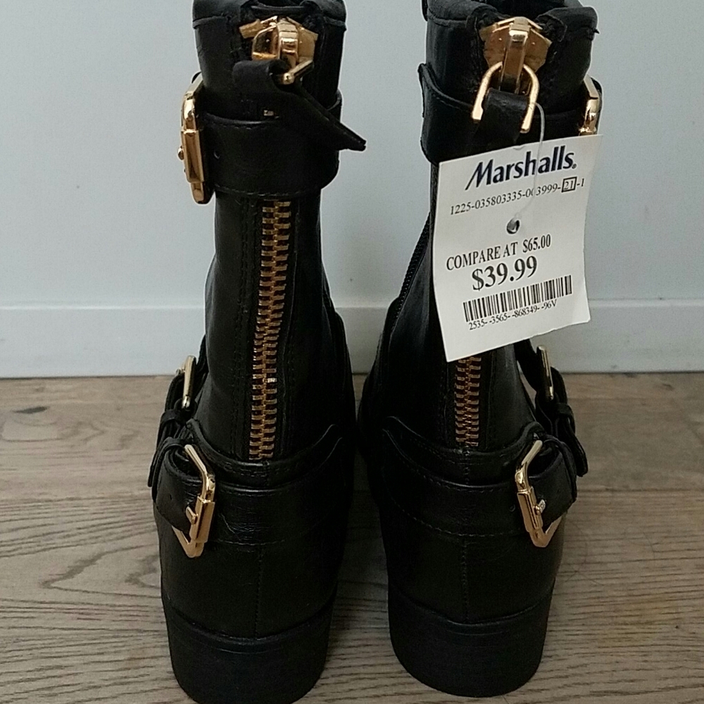 Unisa size 6-1/2 boots - Picture 3 of 9